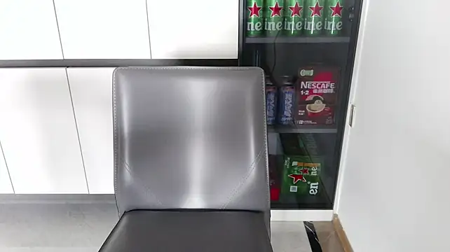 nole_china7's room