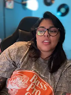 miacanela_xo