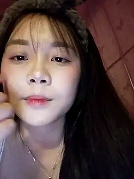 baa-bee22 (F teen) - Hij