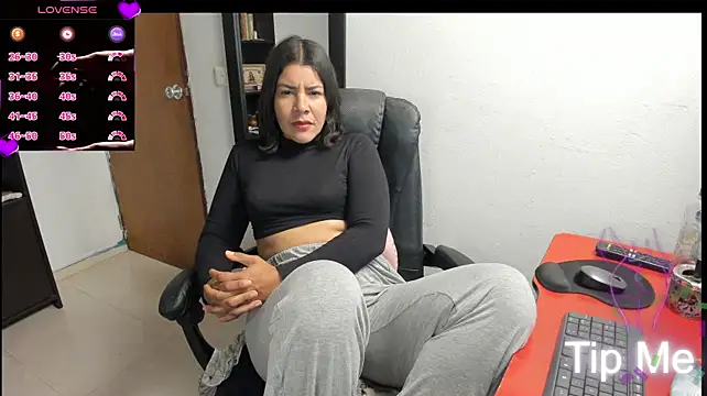 peanut_tangerine live cam preview
