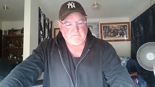 KINKYBLUEYES69