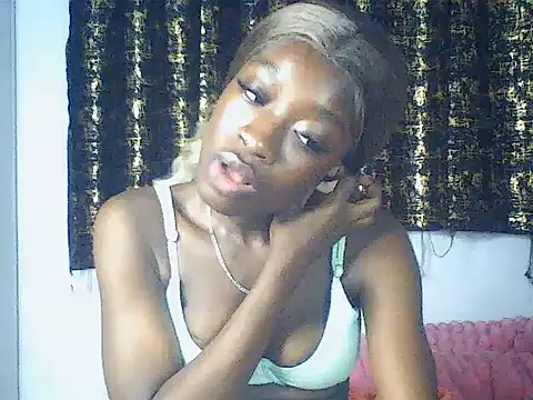 Nadama live cam on StripChat