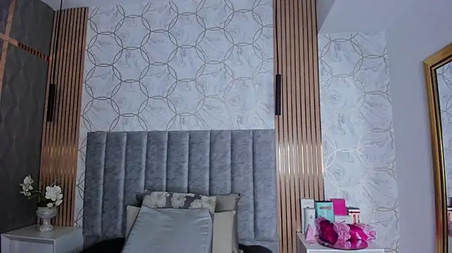 SofiiCruz live cam on StripChat