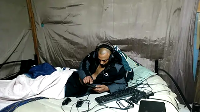 Camodick live cam on StripChat