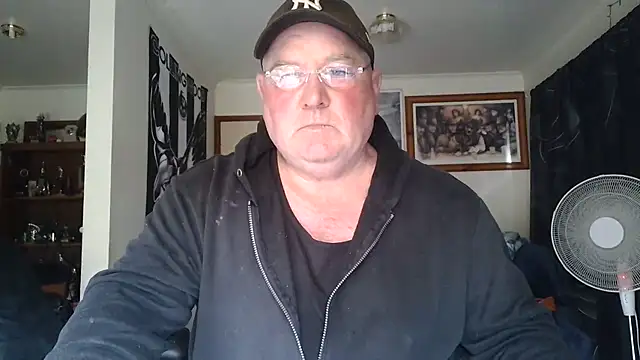 KINKYBLUEYES69