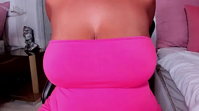 lia_mariana live cam on StripChat