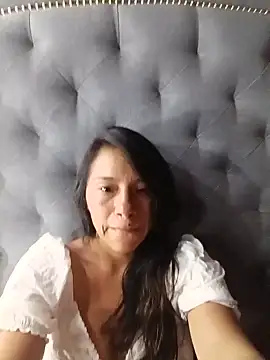 emmysandoval live cam on StripChat