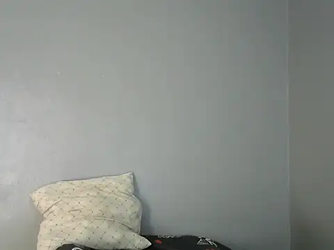 Taraj_thee_thick live cam on StripChat