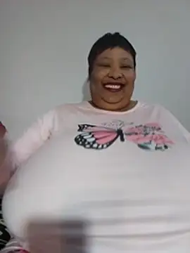 nancy111 live cam on StripChat
