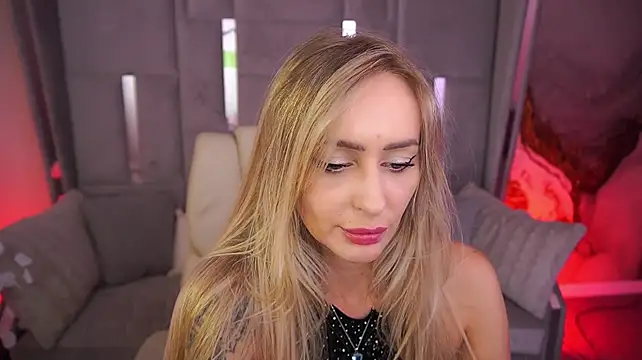 GraceCandy live cam preview