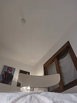 alice_barry (F milf) - two fineger in my ass