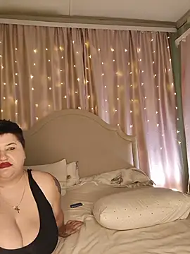 ___Midnight___ live cam on StripChat