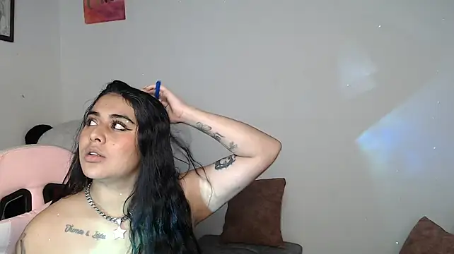 sophiadaza666 live cam on StripChat