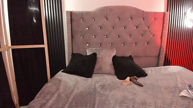 Scarbadgirl_