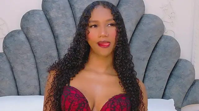 Chloe-Rose- live cam on StripChat