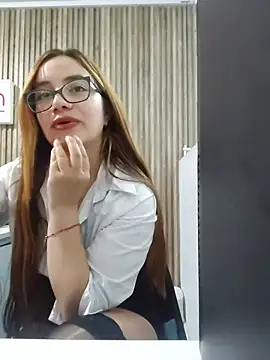 Camila_Luux