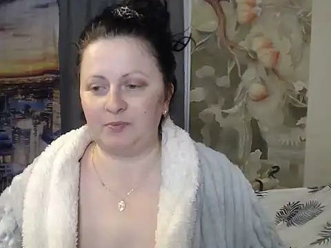 Lillian2 live cam on StripChat