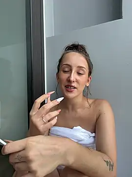 flexibledoll_ (G young) - doggy + spank ass