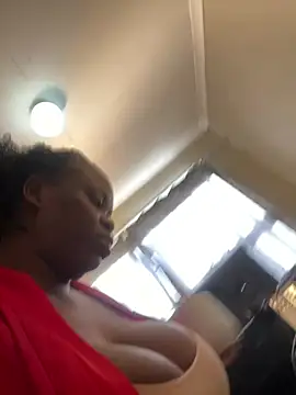 Cherry-brown55 live cam on StripChat