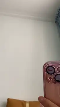 Lisa--queen live cam on StripChat