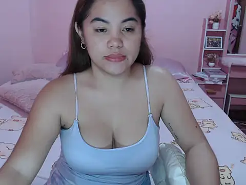 Pinay_SweetHeartx live cam on StripChat