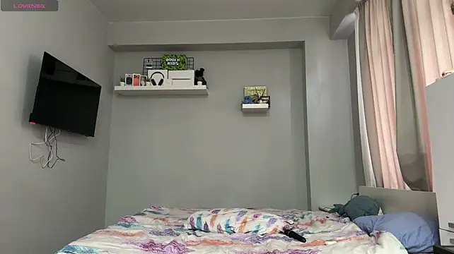 selena_favn webcam