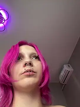 KittieHeart webcam