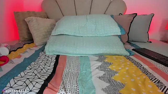 _luuciana_ webcam