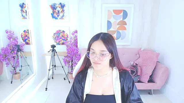 Maggy_t18 live cam on StripChat