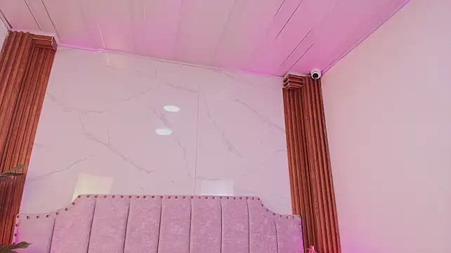 Samantta_606