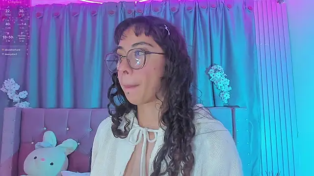 Sarah_Moon1 live cam on StripChat