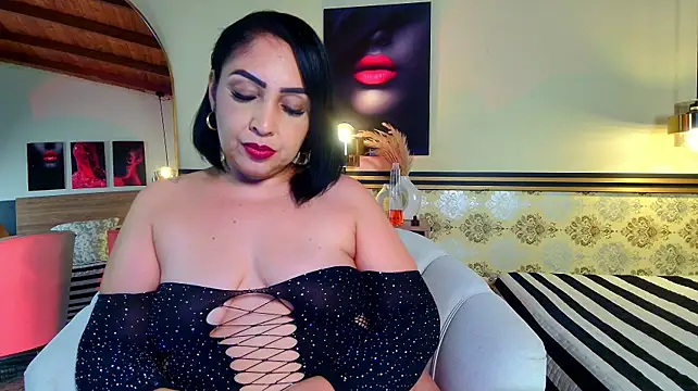 Madissononee live cam on StripChat