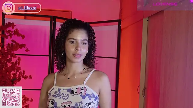 liliwatsonj live cam on StripChat