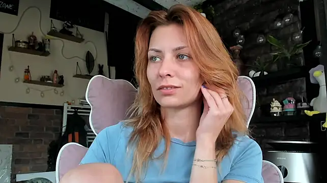 karo123421 live cam on StripChat