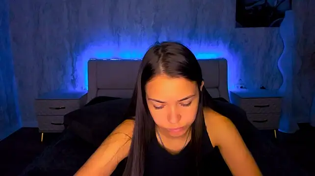 AlexaBarkley live cam on StripChat