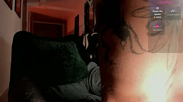 TigerStripes1_ live cam on StripChat