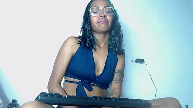 avaleri_cherry webcam