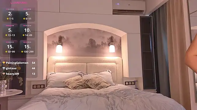 AmeliaCorvane webcam
