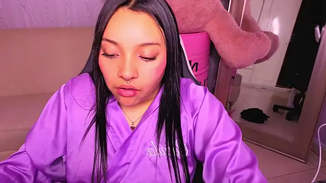 lia_harper_t