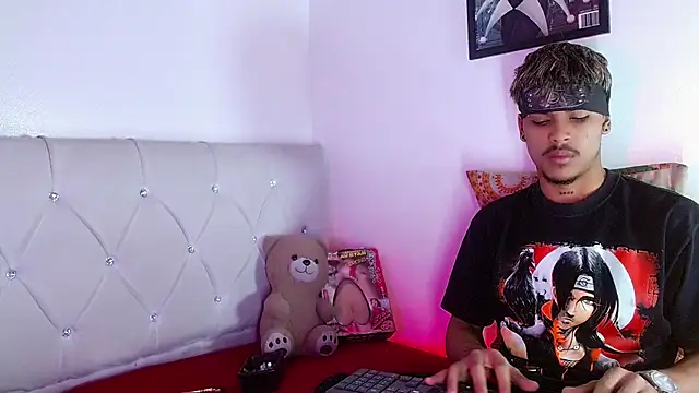 Angel_foxc13 live cam preview