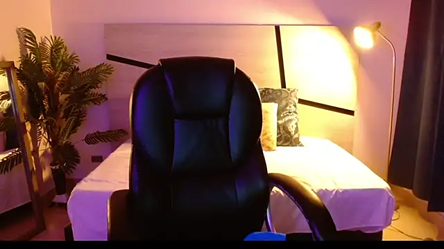 isabela_hills live cam preview