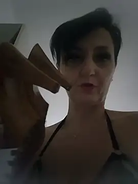 lucillabollente (F mature) - Dildo Pussy on the door!🥵😈💦