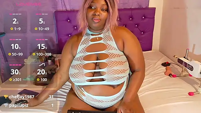 ebony_NeighborMoans webcam