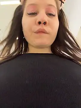 SlavicCandy webcam