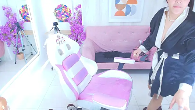 Maggy_t18 webcam