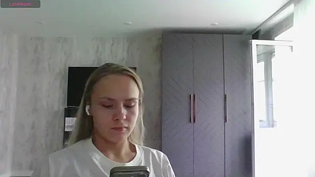 Annie_Cohn