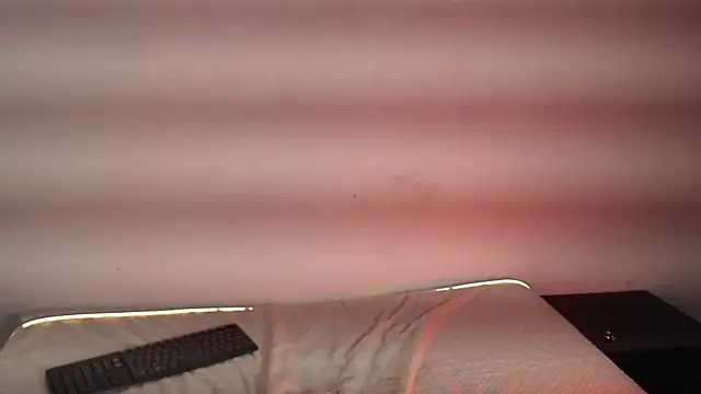 sweetbloomcs live cam on StripChat