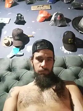Hairy_mannn2