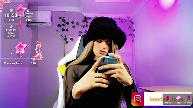 Sophiaa_doll_