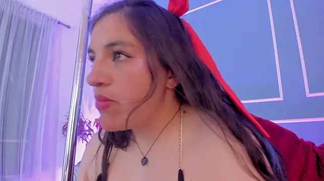 TaraTaylorr live cam preview